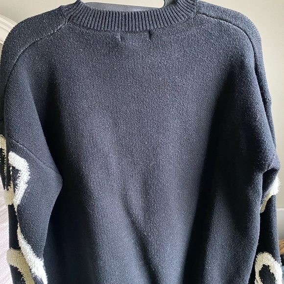 Dinosaur Sweater -Black and White - Picture 4 of 7